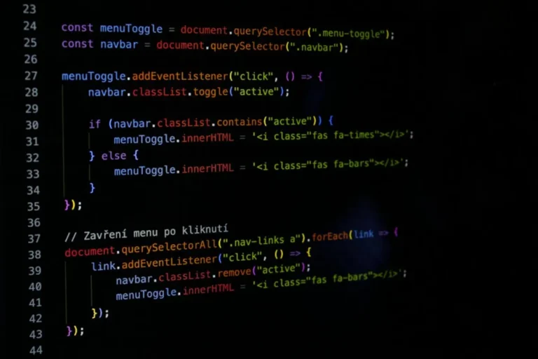 PHP vs JavaScript: What Beginners Should Know